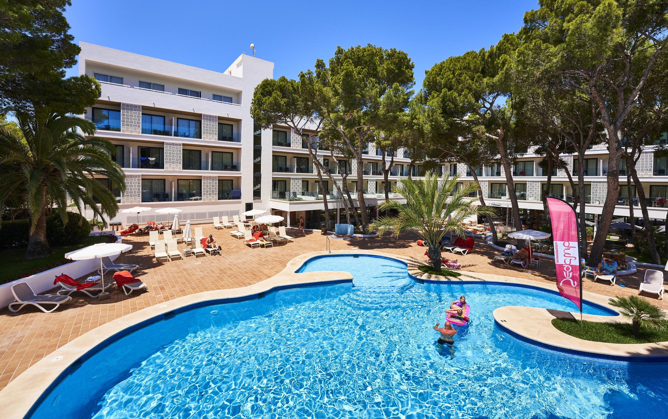 Hotel & Spa S'Entrador Playa Cala Ratjada (Mallorca) Exterior foto